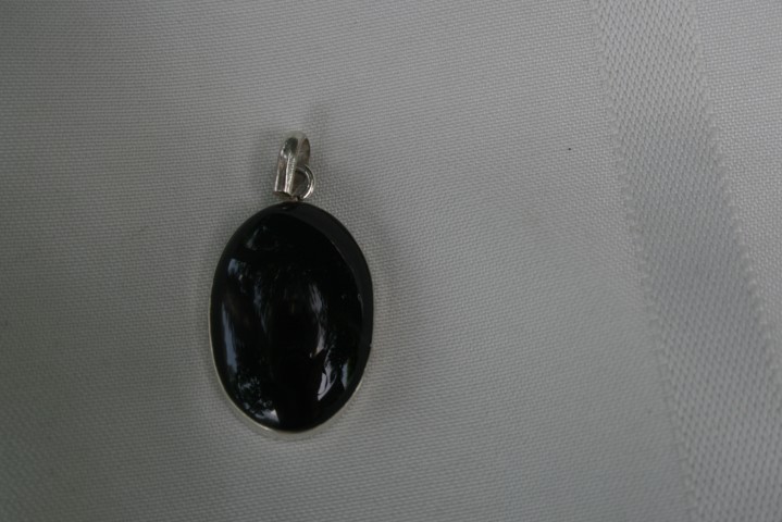 Natural Black Onyx Gemstone Pendant inner strength, focus attention, will power, self mastery, discipline and reason 4775